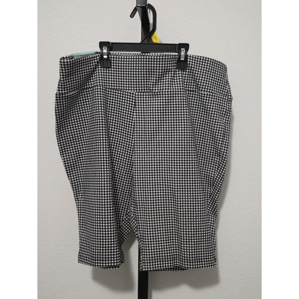 Biker shorts size 14 - Terra and sky